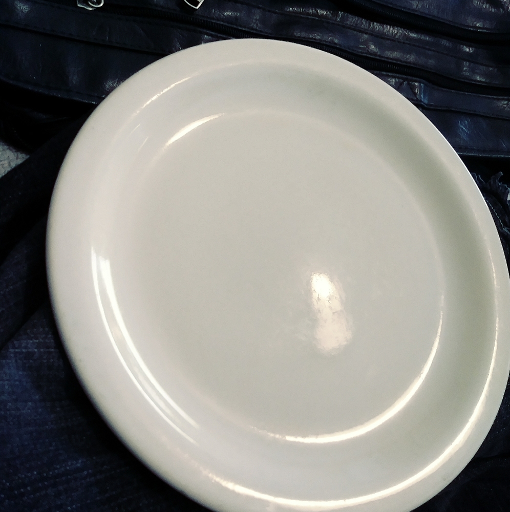 SYSCO WARE 2 White China Dinner Plate